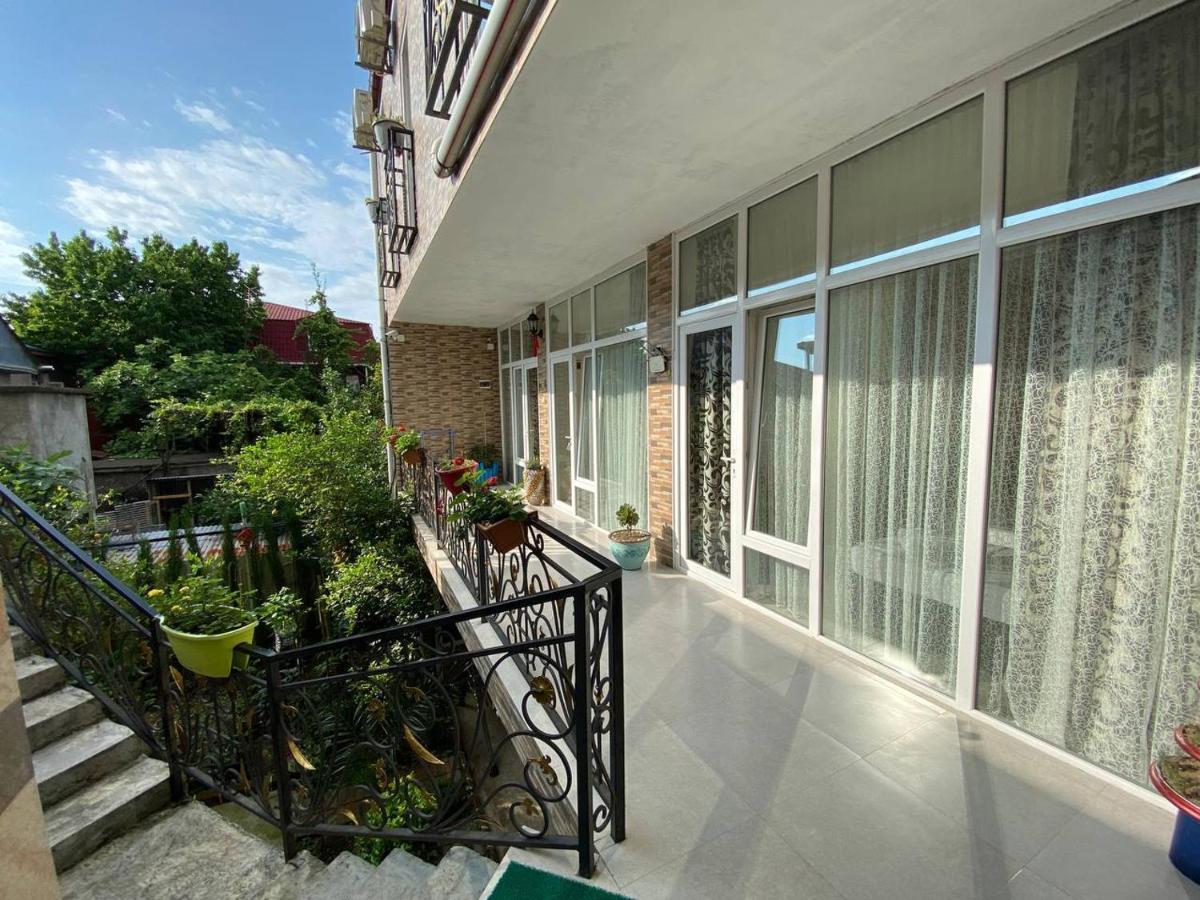 Guest House Ocean Force Batumi Eksteriør billede