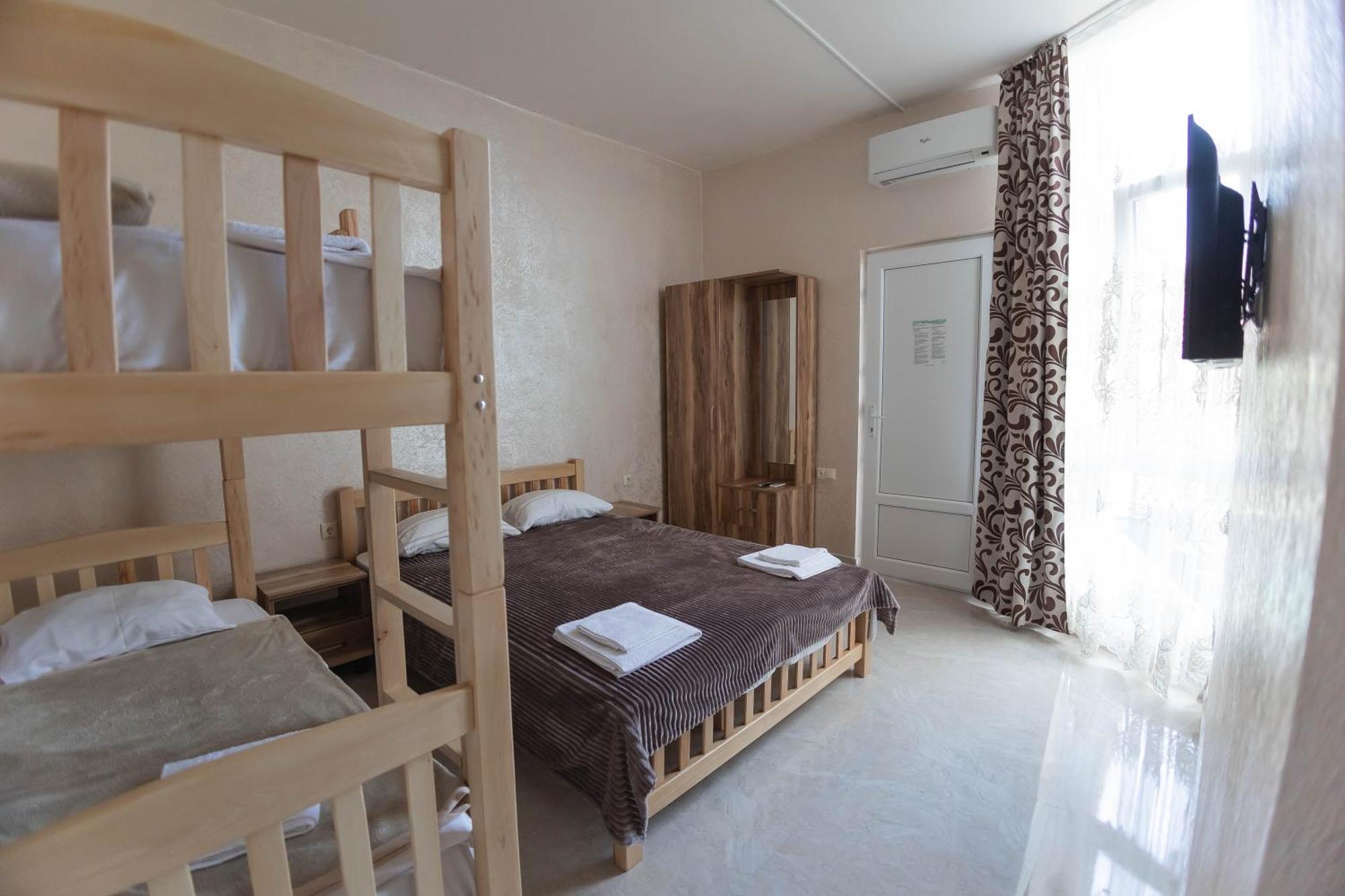 Guest House Ocean Force Batumi Eksteriør billede