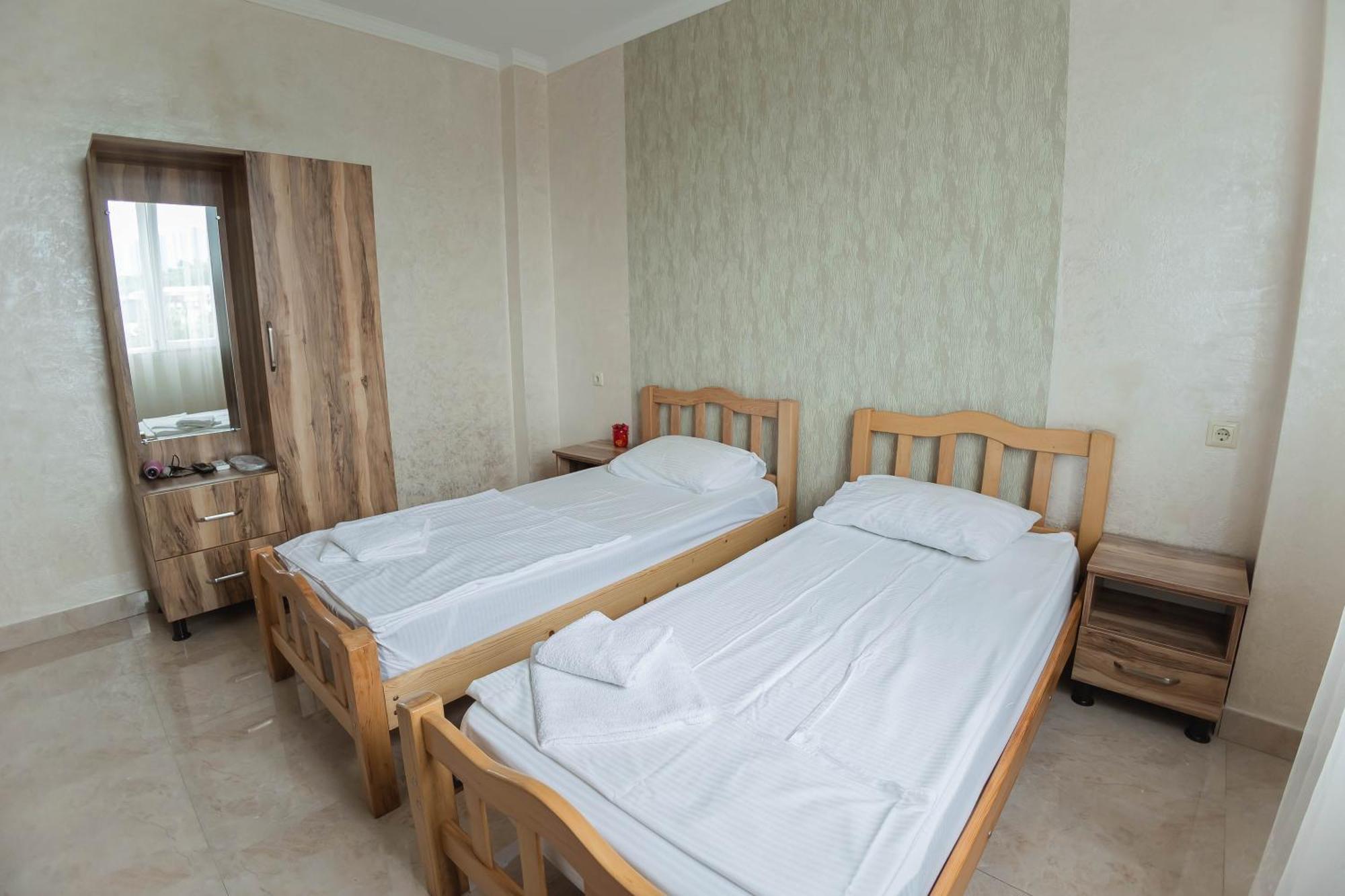 Guest House Ocean Force Batumi Eksteriør billede